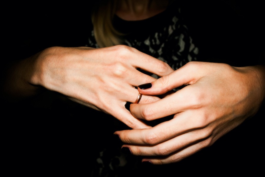 Analizamos las causas detrás de una infidelidad. Foto: Shutterstock