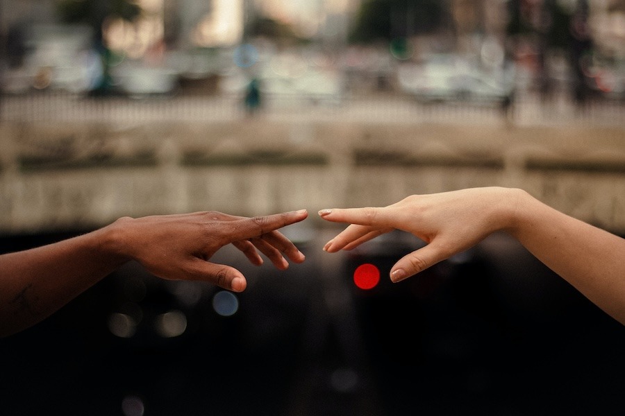 Puede resultar difícil volver a tener relaciones tras un periodo de parón. Foto: Pexels/Marcelo Changas